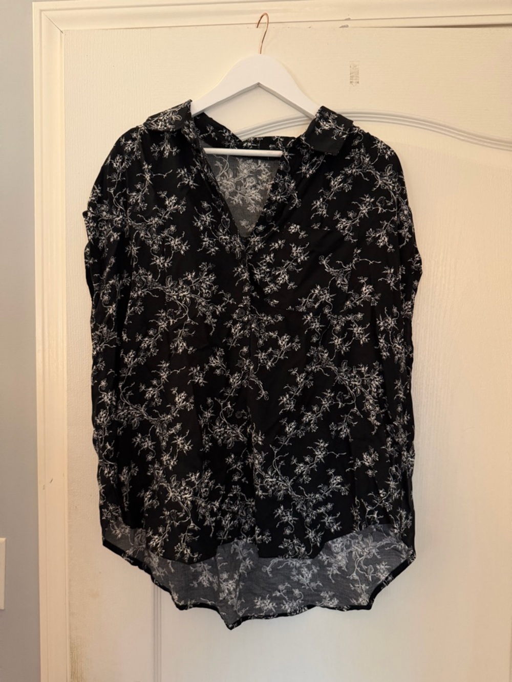 torrid Black Floral V-Neck Button Blouse